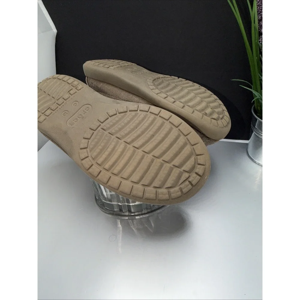 CROCS Child Size 13 Shoes SANTA CRUZ II Brown Canvas Slip-On Loafer Beige‎ Brown